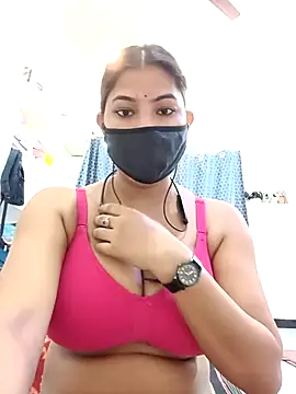 Snapshot of Hot_radhaji chatting on 05-13-26, 02:42 Hot radhaji online show from 05-13-26, 02:42