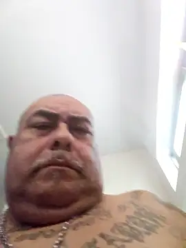 B1GLO online show from 01-18-26, 04:33