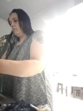 Snapshot of FiorellaDuboi chatting on 12-16-25, 10:42 FiorellaDuboi online show from 12-16-25, 10:42