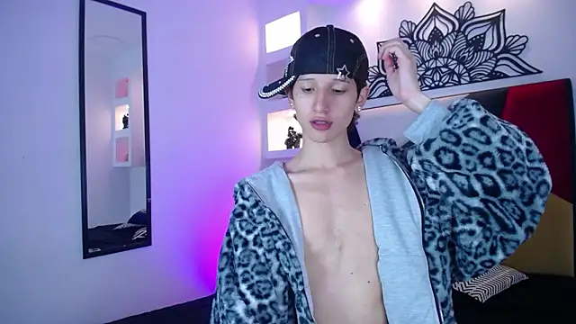 Snapshot of Emo_Boy_ chatting on 01-14-26, 03:23 Emo Boy online show from 01-14-26, 03:23