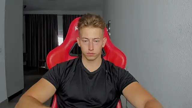 Snapshot of find0m_master chatting on 11-01-25, 05:48 find0m master online show from 11-01-25, 05:48