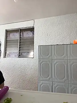 Emilycollei online show from 10-15-25, 02:28