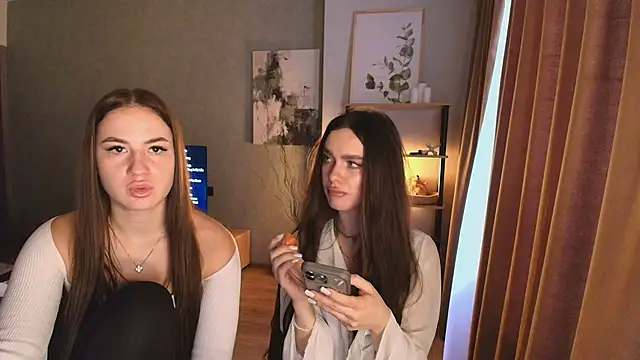 MayaGlow online show from 12-01-25, 05:34