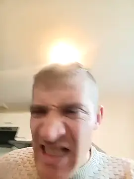 Snapshot of _Gabriela_5Live chatting on 11-22-25, 01:32 Gabriela 5Live online show from 11-22-25, 01:32