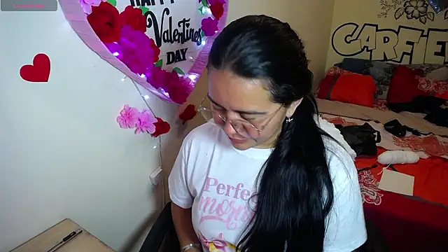 Miss  kendra  online show from 02-17-26, 01:57