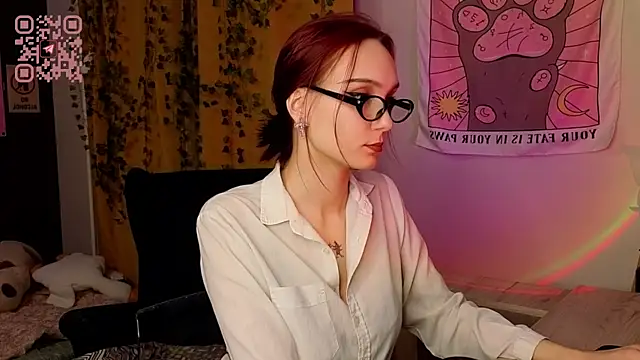 Snapshot of Aurisinst chatting on 11-08-25, 03:34 Aurisinst online show from 11-08-25, 03:34