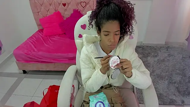 thianahorny online show from 02-11-26, 01:38