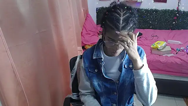 thianahorny online show from 05-25-26, 12:22