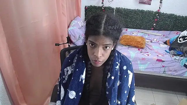 Snapshot of thianahorny chatting on 06-10-26, 03:22 thianahorny online show from 06-10-26, 03:22