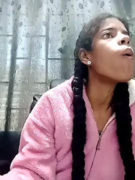 Snapshot of thianahorny chatting on 06-11-26, 01:31 thianahorny online show from 06-11-26, 01:31