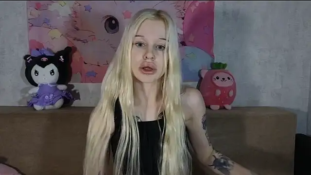 Snapshot of HoneyGold_ chatting on 04-22-26, 03:42 HoneyGold online show from 04-22-26, 03:42