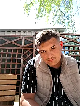 Denis dns2024 online show from 04-24-26, 11:45