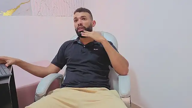 Snapshot of onlymen2025 chatting on 12-04-25, 07:33 onlymen2025 online show from 12-04-25, 07:33