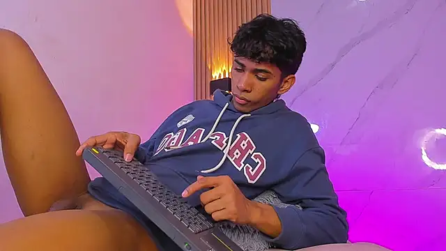 Ethan thouse online show from 12-03-25, 07:34