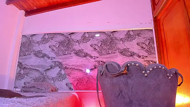 Ethan thouse online show from 12-17-25, 08:15