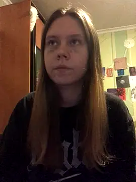 LunaVirelle online show from 10-19-25, 09:04