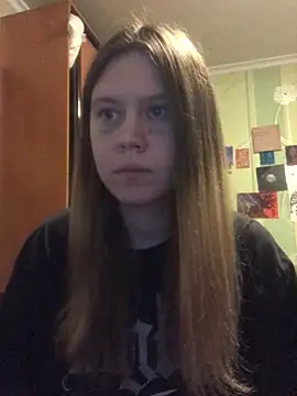 LunaVirelle online show from 10-20-25, 08:09