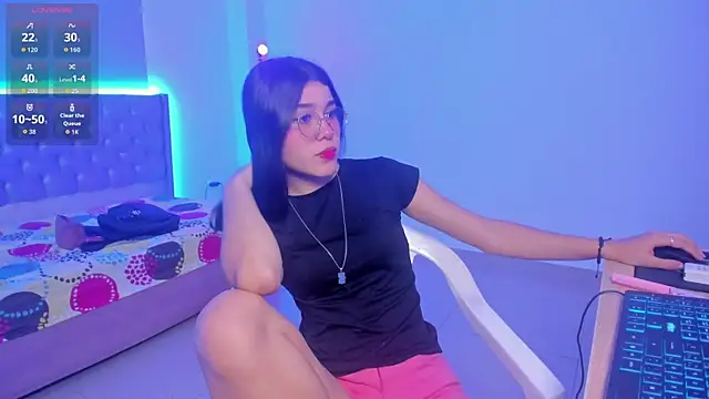 Snapshot of beiby_glow chatting on 01-14-26, 01:39 beiby glow online show from 01-14-26, 01:39