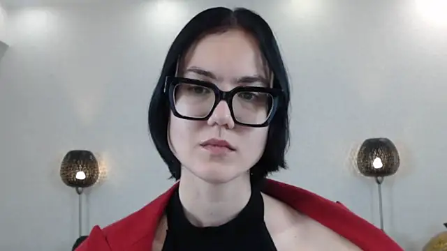 Marie Fitch online show from 11-06-25, 03:40