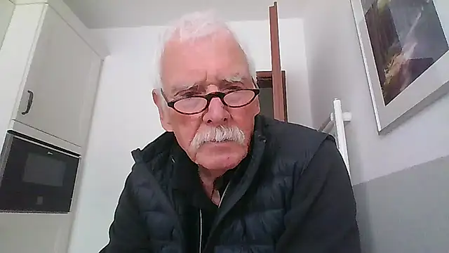 super-snoopy online show from 04-17-26, 08:17