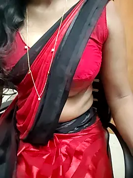 Snapshot of Tamilmallu-duskygirl03 chatting on 06-17-26, 05:10 Tamilmallu-duskygirl03 online show from 06-17-26, 05:10