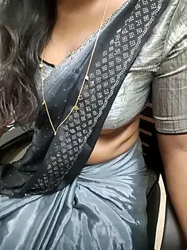 Snapshot of Tamilmallu-duskygirl03 chatting on 06-26-26, 07:24 Tamilmallu-duskygirl03 online show from 06-26-26, 07:24