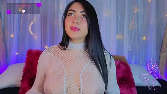 Victoria Jonhss online show from 12-18-25, 12:06