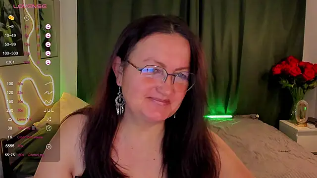 Snapshot of hottyannaa chatting on 12-02-25, 03:01 hottyannaa online show from 12-02-25, 03:01