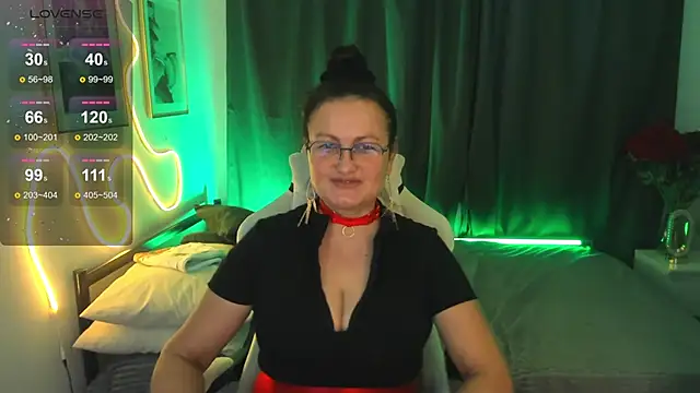 hottyannaa online show from 12-17-25, 03:45
