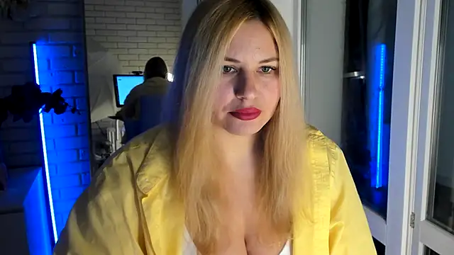 Passion-Blondy online show from 10-15-25, 05:46