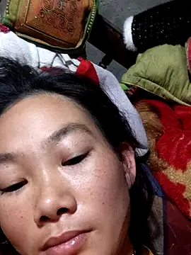 Snapshot of gio-thu chatting on 01-06-26, 11:29 gio-thu online show from 01-06-26, 11:29