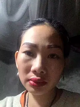 Snapshot of gio-thu chatting on 01-11-26, 04:34 gio-thu online show from 01-11-26, 04:34