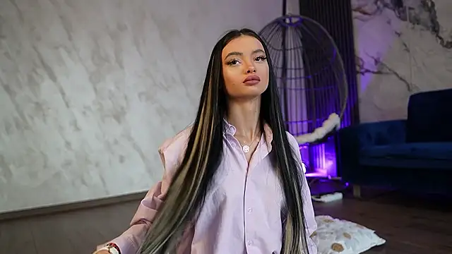 RachelRavee online show from 03-13-26, 05:25