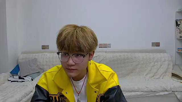 KK-cuteboy online show from 02-18-26, 11:17