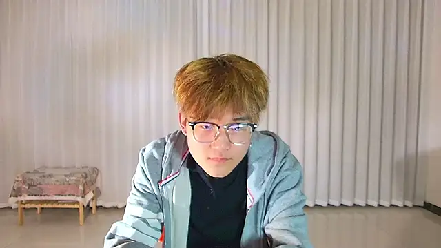 KK-cuteboy online show from 04-09-26, 11:26