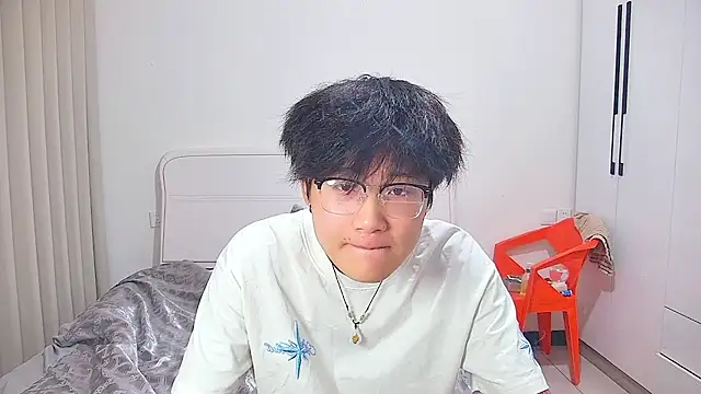 Snapshot of KK-cuteboy chatting on 06-01-26, 11:56 KK-cuteboy online show from 06-01-26, 11:56