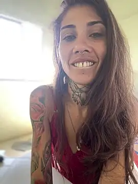 Snapshot of casalskunk chatting on 10-11-25, 11:53 casalskunk online show from 10-11-25, 11:53