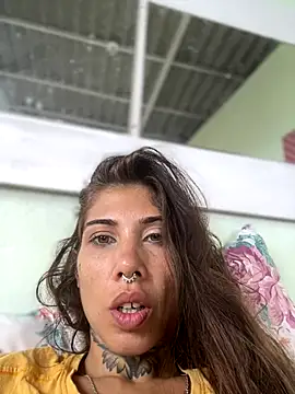 Snapshot of casalskunk chatting on 11-09-25, 10:13 casalskunk online show from 11-09-25, 10:13