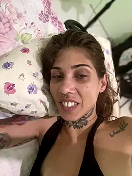 Snapshot of casalskunk chatting on 12-03-25, 06:50 casalskunk online show from 12-03-25, 06:50