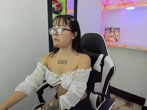 Snapshot of dayo_evans chatting on 10-24-25, 09:22 dayo evans online show from 10-24-25, 09:22