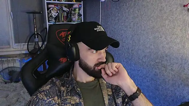 Nik Namee online show from 12-16-25, 05:07