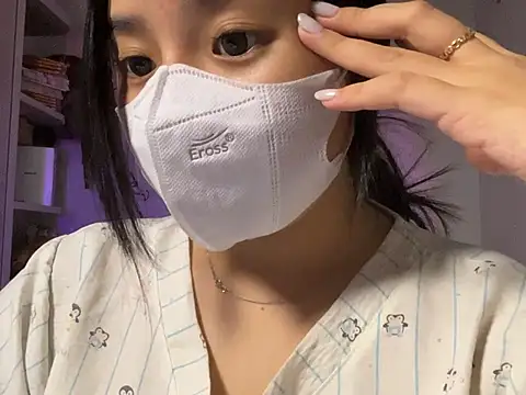 Snapshot of BeChinh_Lee chatting on 06-22-26, 05:21 BeChinh Lee online show from 06-22-26, 05:21
