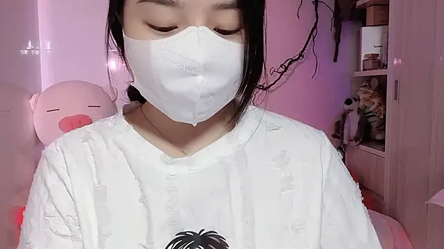 Snapshot of BeChinh_Lee chatting on 07-18-26, 05:50 BeChinh Lee online show from 07-18-26, 05:50