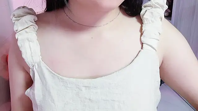 Snapshot of BeChinh_Lee chatting on 07-22-26, 07:11 BeChinh Lee online show from 07-22-26, 07:11