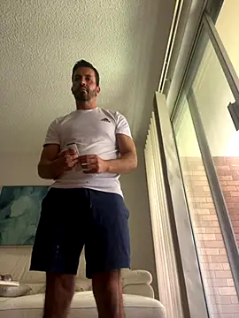 Snapshot of DrDreAu chatting on 11-11-25, 01:49 DrDreAu online show from 11-11-25, 01:49