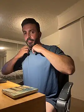 Snapshot of DrDreAu chatting on 12-02-25, 08:30 DrDreAu online show from 12-02-25, 08:30