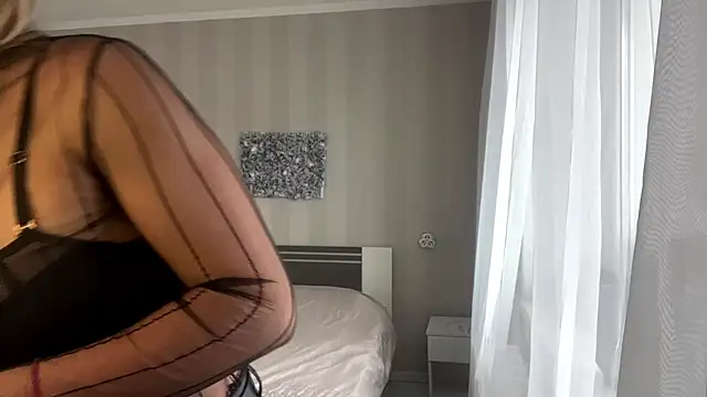 Snapshot of JadeExxa chatting on 11-04-25, 08:46 JadeExxa online show from 11-04-25, 08:46