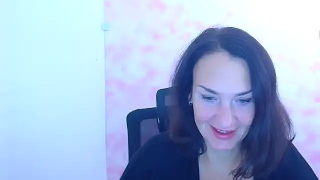 Rosie Rosee online show from 12-19-25, 06:31