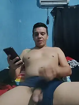 Snapshot of Aturo77 chatting on 11-24-25, 04:12 Aturo77 online show from 11-24-25, 04:12