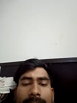 Snapshot of siddBus chatting on 11-13-25, 05:01 siddBus online show from 11-13-25, 05:01